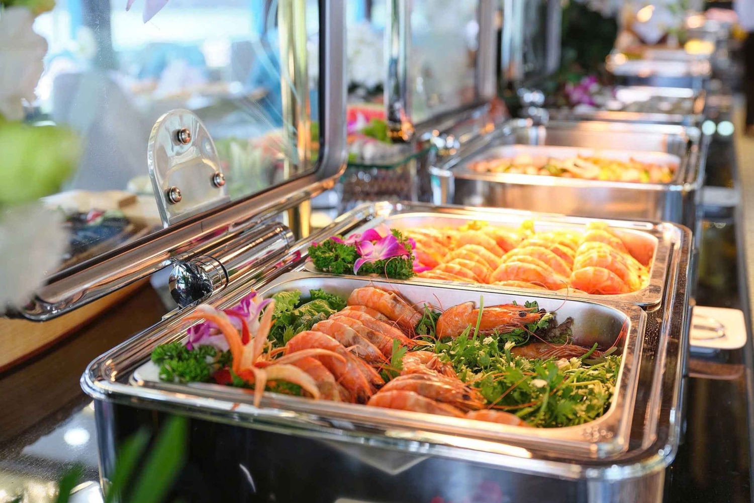 Best verkocht: Ha Long Bay 5-sterren cruise & limousine transfer