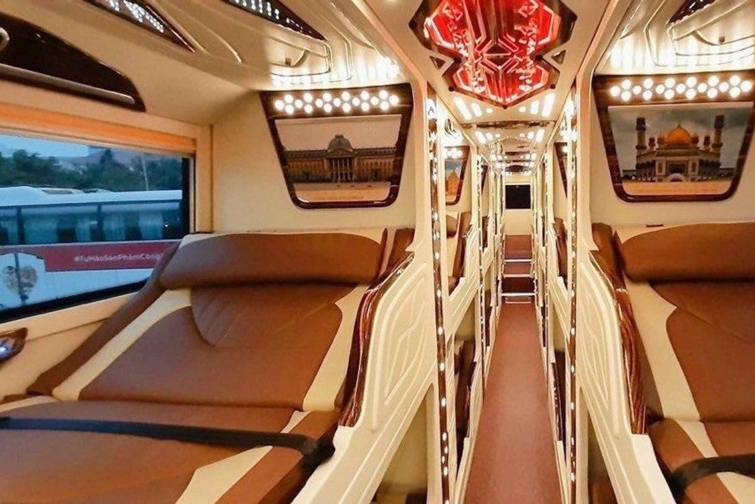 Bussikuljetus Hanoi-Ha Giang ja nouto hotellista vanhassa kaupunginosassa