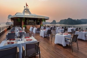 Hanoi: 6-gwiazdkowy rejs – luksusowa 2-dniowa wycieczka po zatoce Halong
