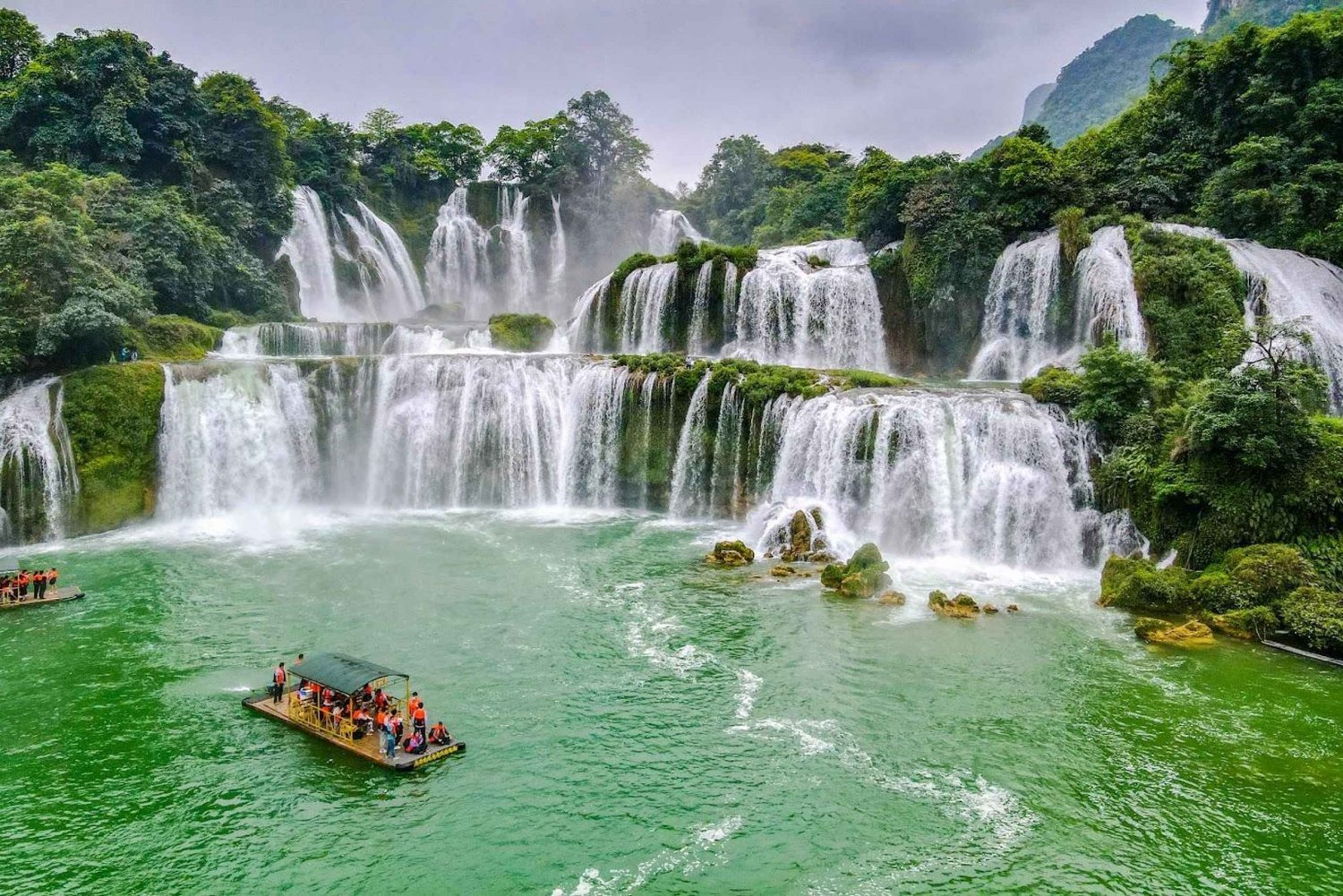 Hanoi: tour avventuroso di 2 giorni a Cao Bang in moto o in auto