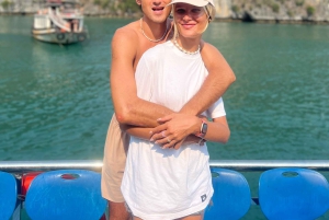 Cat Ba: Dagsudflugt med cykling, kajakroning, måltider, billetter