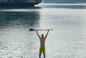 Cat Ba: Dagsudflugt med cykling, kajakroning, måltider, billetter