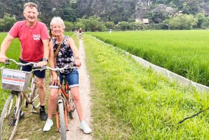 ハノイ発ニンビン少人数ツアー（終日）