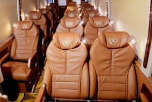 Hanoi: trasferimento alla baia di Halong in bus limousine e opzioni