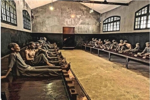 Scopri la via dei treni e il tesoro di Hanoi con un tour in motocicletta