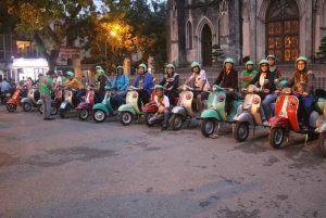 Geniet van Hanoi als een local - Vespa & Street Food Tour by Night