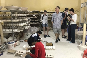 Exploration du village de Bat trang et des usines de céramique / guide région