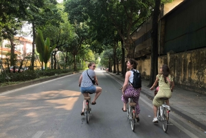 Explore Hanoi Old City By Cycling Tour With Small Groups