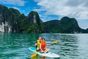 Desde Hanoi/Cat Ba Excursión de un día entero en barco por la bahía de Lan Ha