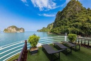 Depuis l'île de Cat Ba : Croisière dans la baie de Bai Tu Long 2D/1N Route tranquille