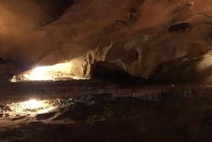 Depuis l'île de Cat Ba : Croisière dans la baie de Bai Tu Long 2D/1N Route tranquille