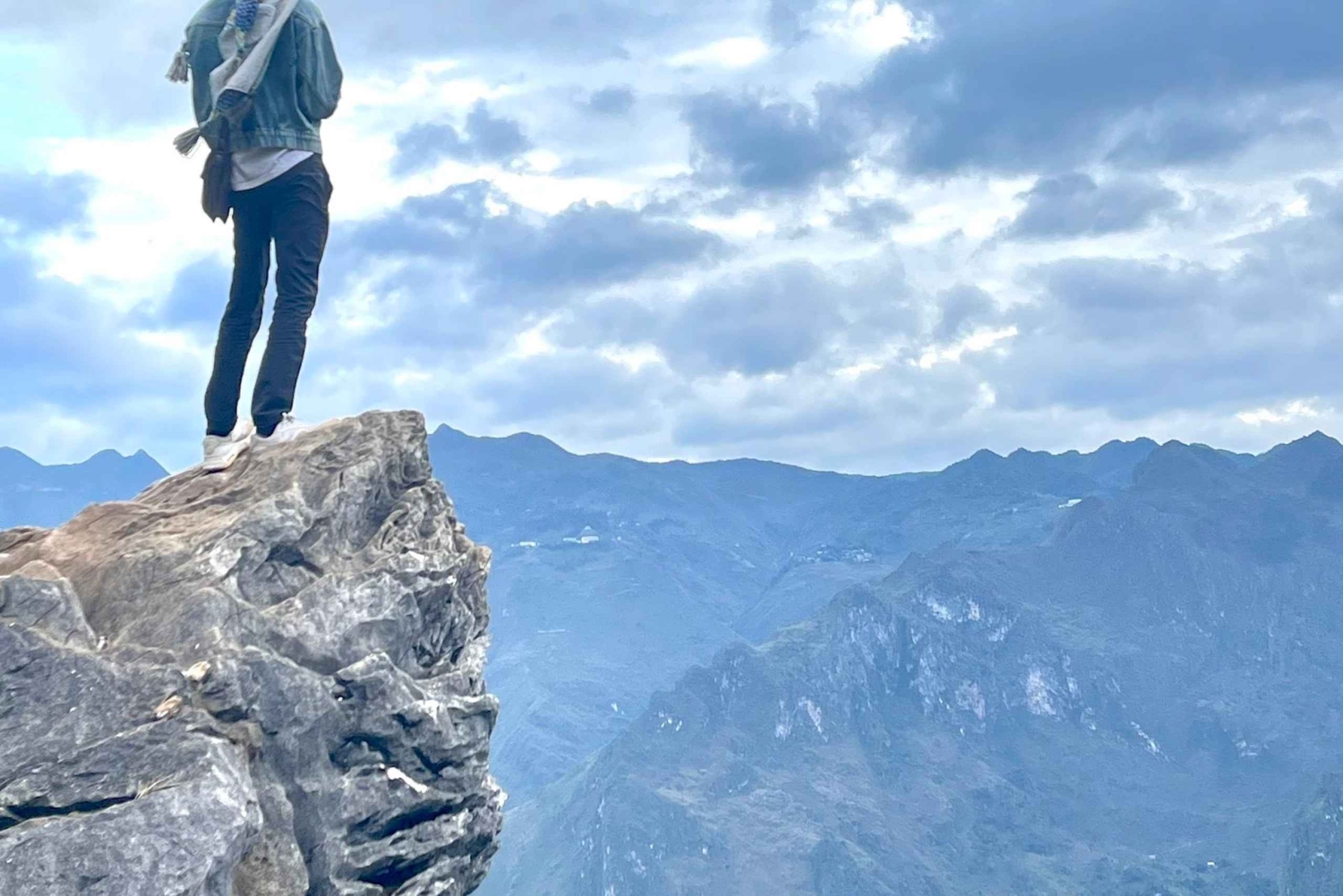 From Ha Giang - Cao Bang - Ban Gioc waterfall: 4days 3nights