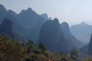 Da Ha Noi: Tour di gruppo CaoBang 2D - Moto con EasyRider