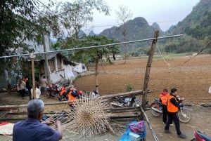 Da Ha Noi: Tour di gruppo CaoBang 2D - Moto con EasyRider