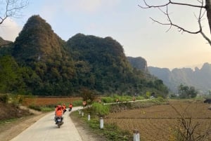 Da Ha Noi: Tour di gruppo CaoBang 2D - Moto con EasyRider