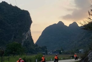Da Ha Noi: Tour di gruppo CaoBang 2D - Moto con EasyRider