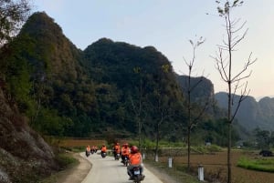 Da Ha Noi: Tour di gruppo CaoBang 2D - Moto con EasyRider
