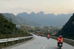Da Ha Noi: Tour di gruppo CaoBang 2D - Moto con EasyRider
