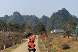 Da Ha Noi: Tour di gruppo CaoBang 2D - Moto con EasyRider