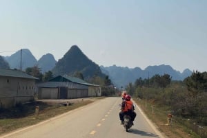 Da Ha Noi: Tour di gruppo CaoBang 2D - Moto con EasyRider