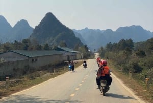 Da Ha Noi: Tour di gruppo CaoBang 2D - Moto con EasyRider