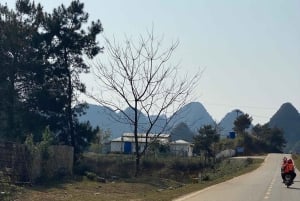 Da Ha Noi: Tour di gruppo CaoBang 2D - Moto con EasyRider
