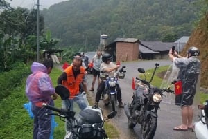 Da Ha Noi: Tour di gruppo CaoBang 2D - Moto con EasyRider