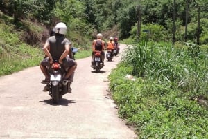 Da Ha Noi: Tour di gruppo CaoBang 2D - Moto con EasyRider