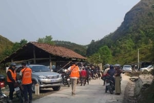 Da Ha Noi: Tour di gruppo CaoBang 2D - Moto con EasyRider