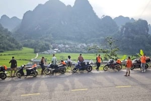 Da Ha Noi: Tour di gruppo CaoBang 2D - Moto con EasyRider