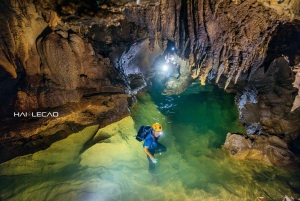 Hanoista: Cha Loi -luolaseikkailu yöjunalla