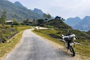Desde Hanoi: Circuito de 4 días por Ha Giang en coche/Easy Rider