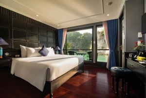 From Hanoi: 2-Day Ha Long Bay and Lan Ha Bay Cruise
