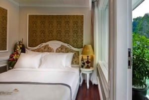 Fra Hanoi: 2-dages Bai Tu Long Bay luksuskrydstogt med jacuzzi