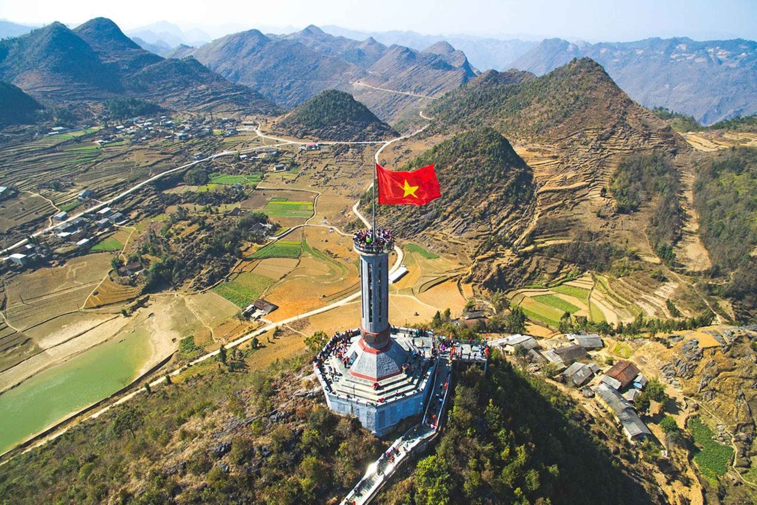 Da Hanoi Tour di 2 giorni ad Ha Giang in auto con piccoli gruppi