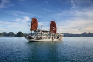 Hanoi: Ylellinen 5 tähden Aspira Cruise parvekkeella ja kylpyammeella