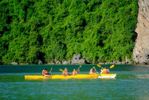 From Hanoi: 2-Day Halong Sapphire Cruise with Balcony Cabin