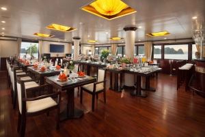 From Hanoi: 2-Day Halong Sapphire Cruise with Balcony Cabin