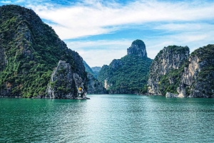 From Hanoi: 2-Day Lan Ha Bay 5-Star Cruise with Balcony
