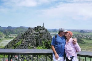 Hanoista: 2 päivän Ninh Binh -kierros majoituksella ja aterioilla