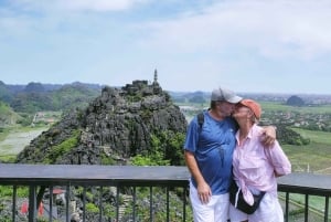 Z Hanoi: 2-dniowa wycieczka do Ninh Binh z zakwaterowaniem i posiłkami