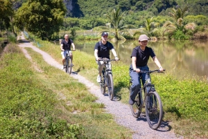 From Hanoi: 2-Day Ninh Binh Tour with Ha Long Bay Cruise