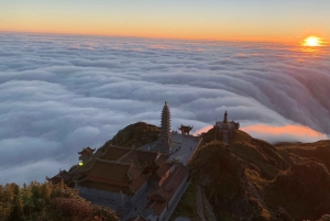 From Hanoi: 2-Day Sapa Limo Bus Tour & Fansipan Peak Visit