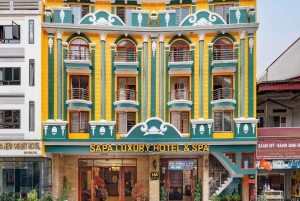 From Hanoi: 2-Day Sapa Limo Bus Tour & Fansipan Peak Visit