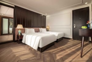 From Hanoi: 2 or 3-Day Lan Ha Bay 5* Cruise with Balcony