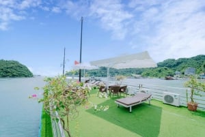 Cat Ba: Full- day trip with biking, kayaking, meal, tickets