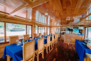 Cat Ba: Full- day trip with biking, kayaking, meal, tickets