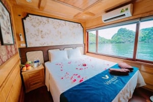 Cat Ba: Full- day trip with biking, kayaking, meal, tickets