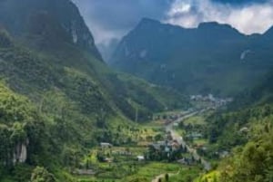 サパ発：地元のライダーと行く3日間のハザイ・ループオフロード