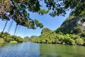 Au départ de Hanoï : croisière 5 étoiles de 3 jours dans la baie d'Halong - circuit à Ninh Binh